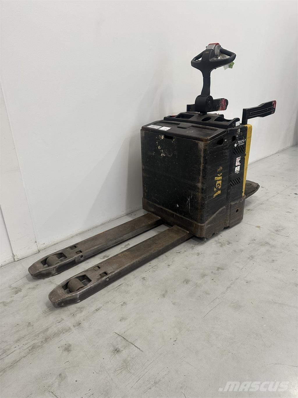 Yale MP20X FBW - 250 AH 로우 리프터(승강대 포함)
