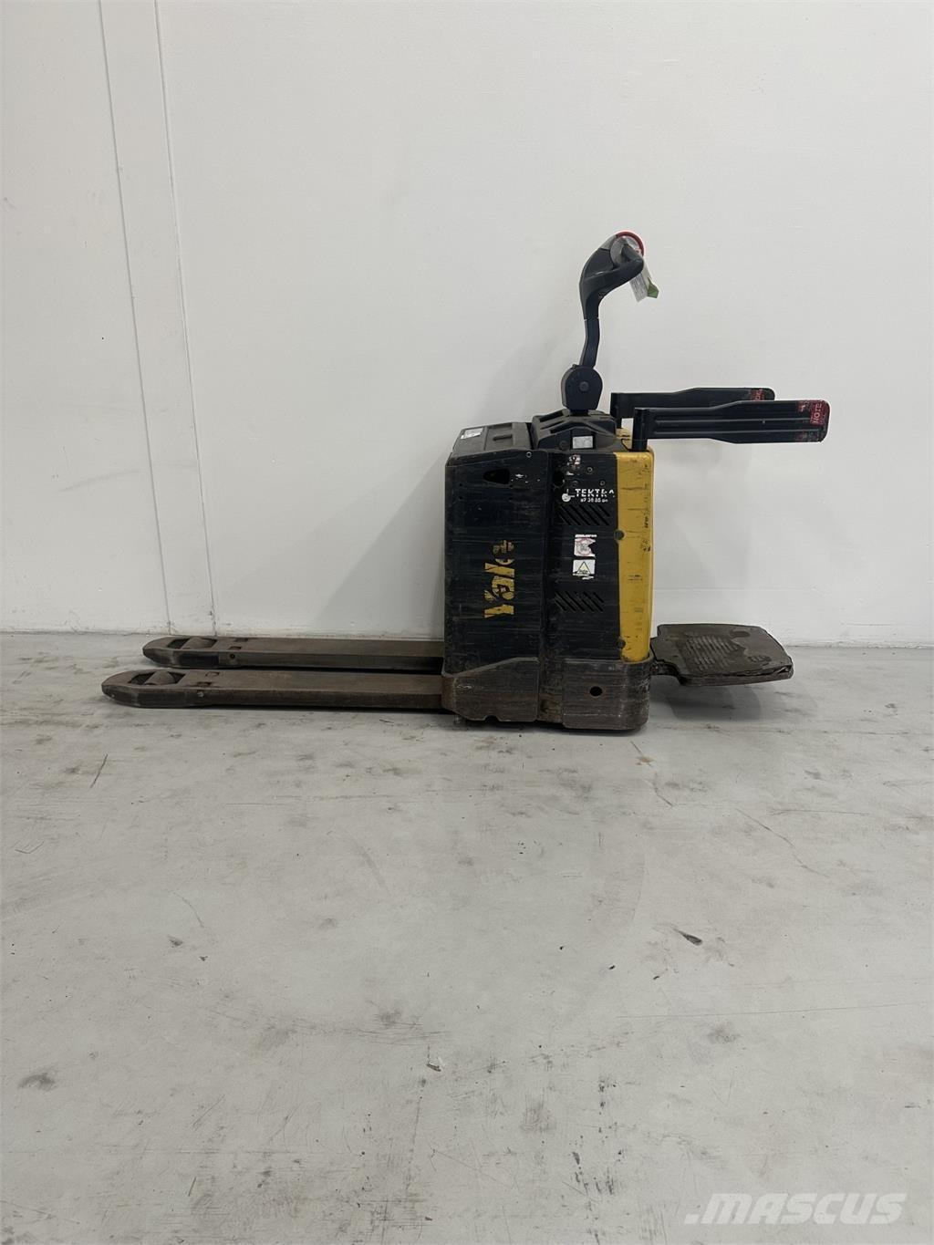 Yale MP20X FBW - 250 AH 로우 리프터(승강대 포함)