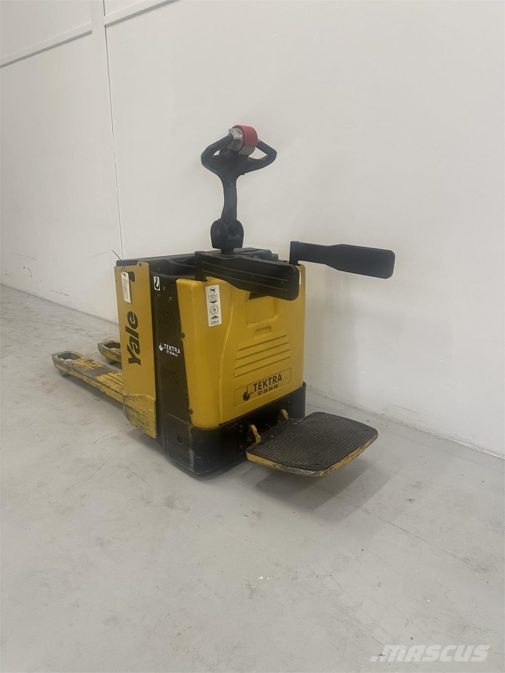Yale MP20X FBW - 300 AH 로우 리프터(승강대 포함)