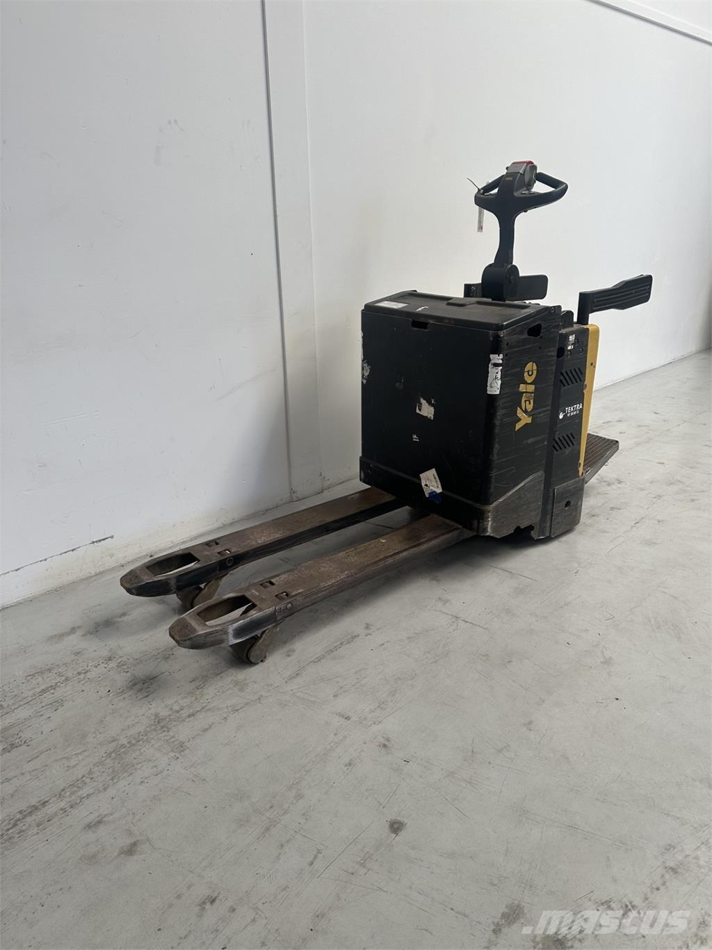 Yale MP20X FBW - 400 AH 로우 리프터(승강대 포함)