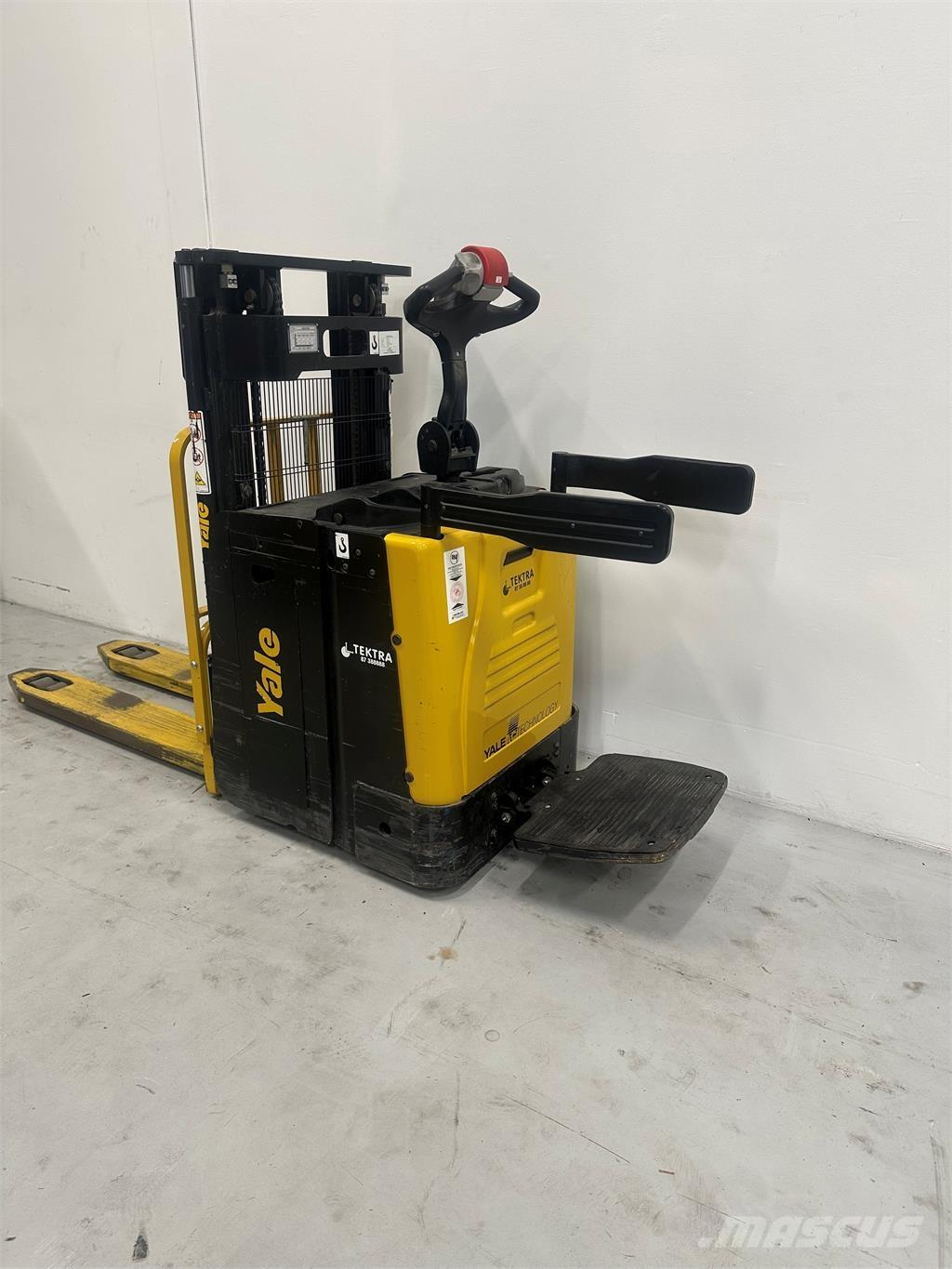 Yale MP20XD 보행식 리치 지게차