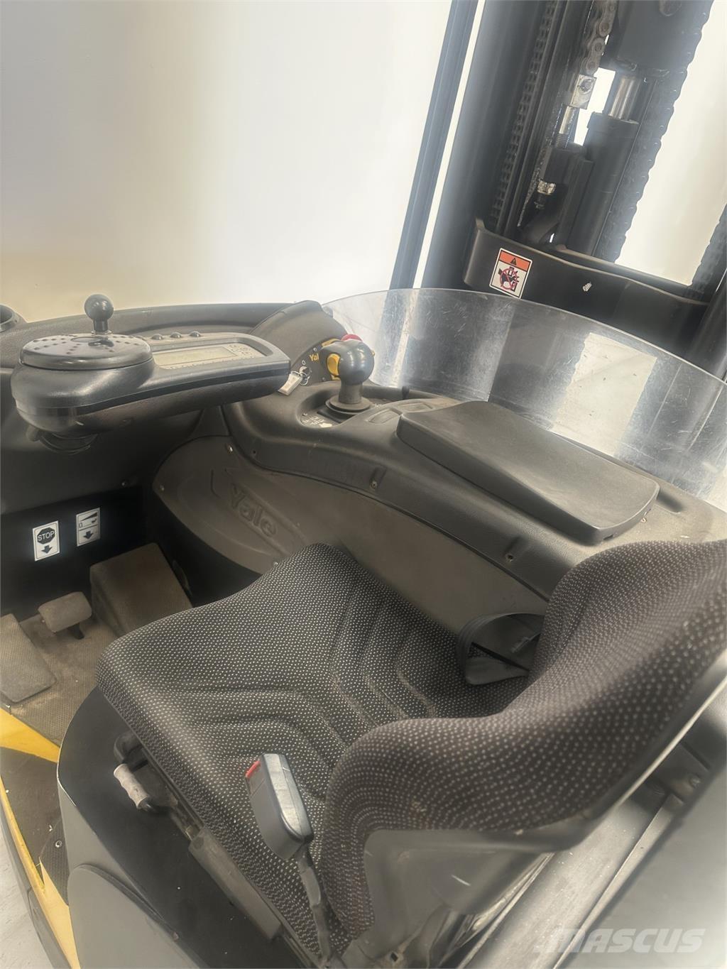 Yale MR16H 리치 트럭