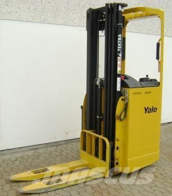 Yale SMS12S 보행식 리치 지게차