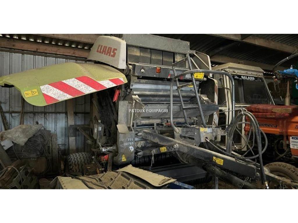 CLAAS VARIANT 370 원형 곤포기