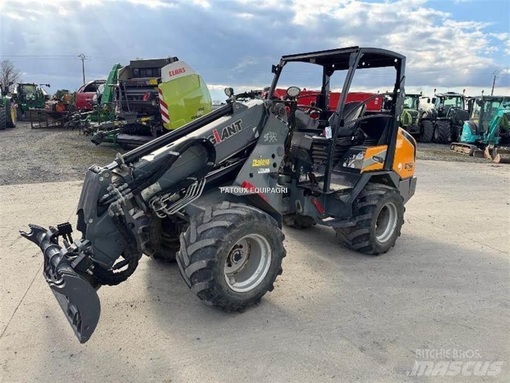 GiANT G3500 미니 로더