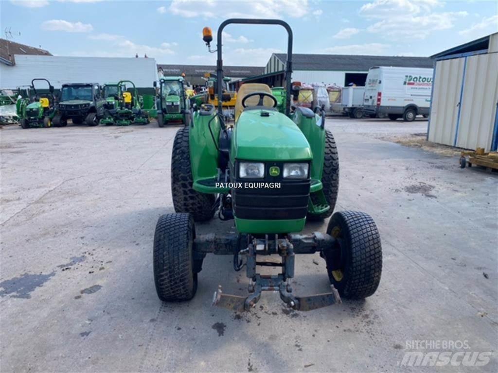 John Deere 4710 트랙터