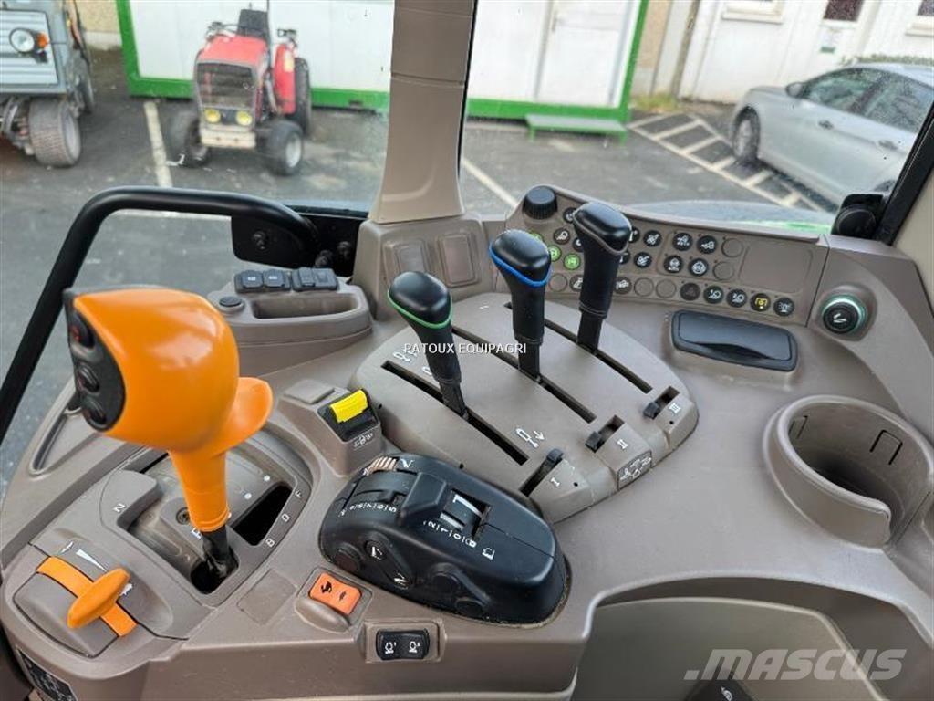 John Deere 6100M 트랙터