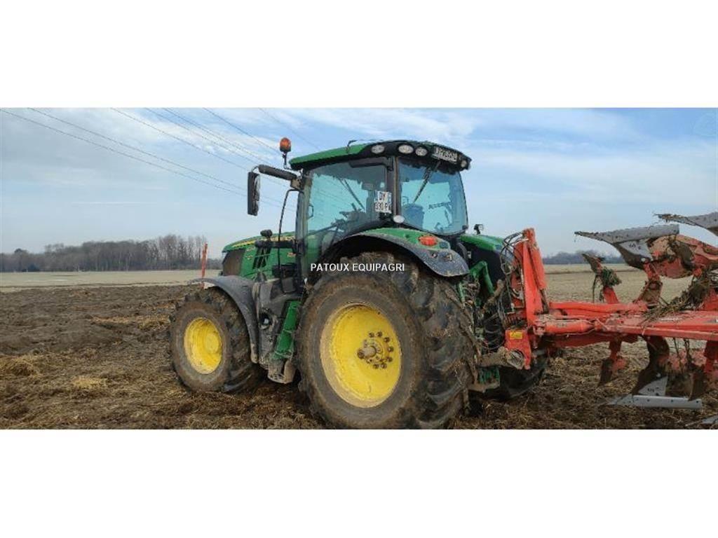 John Deere 6215R 트랙터