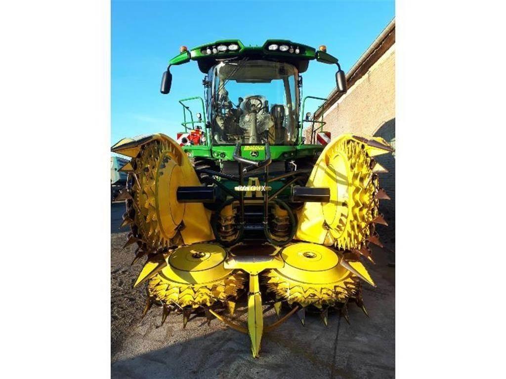 John Deere 8400 목초 수확기