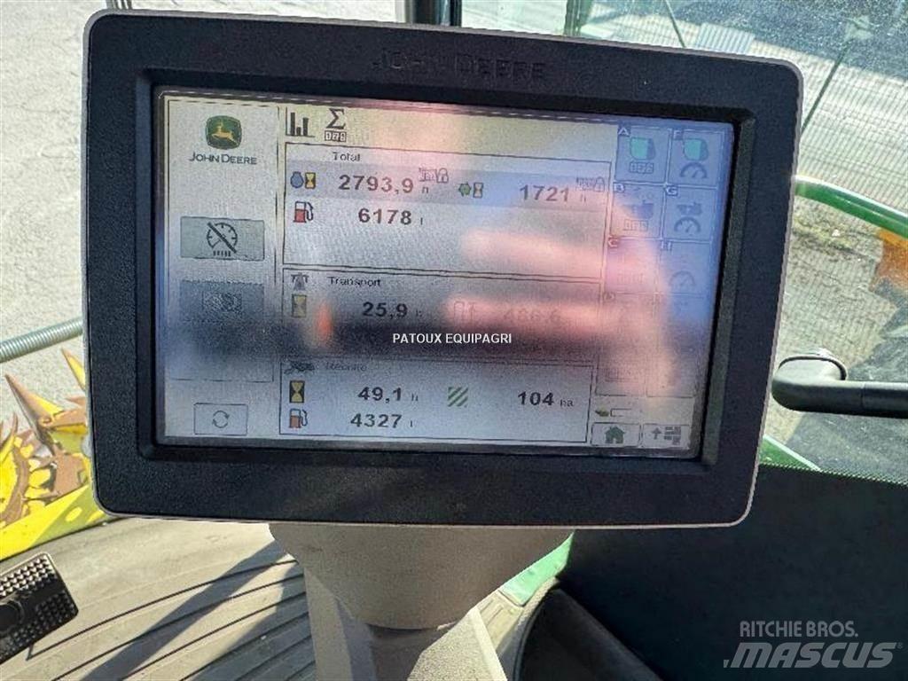 John Deere 8500 목초 수확기