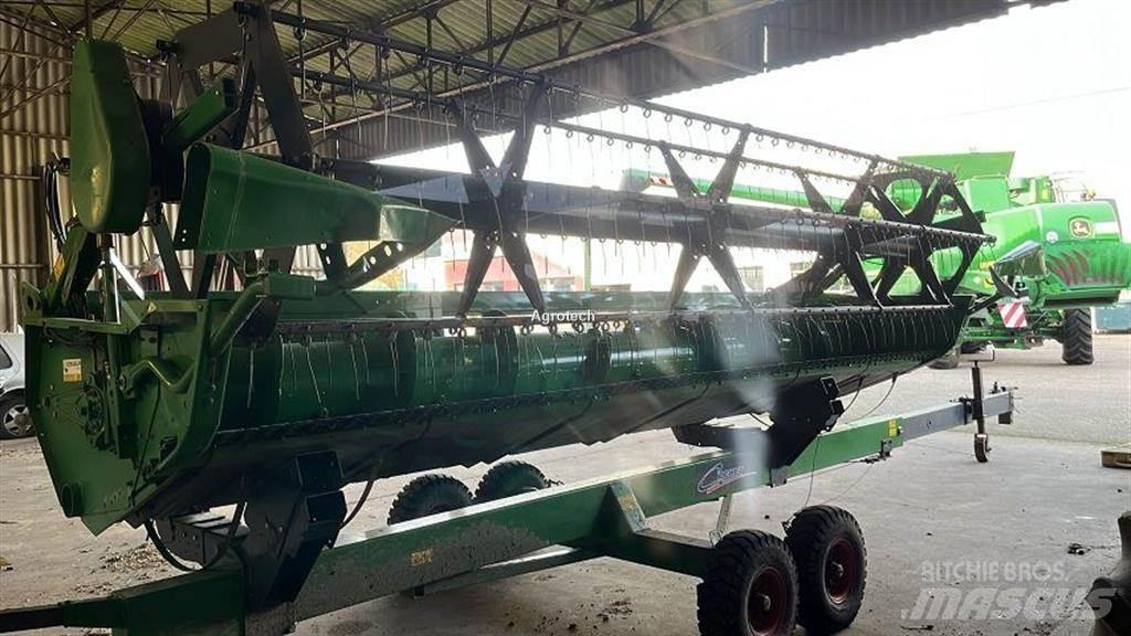 John Deere T 550 콤바인 수확기