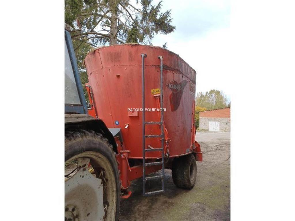 Kuhn 1070 믹서 피더