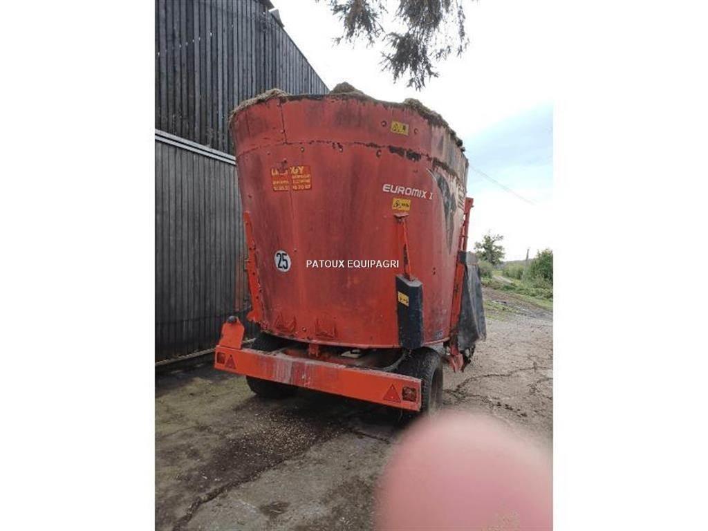 Kuhn 1070 믹서 피더