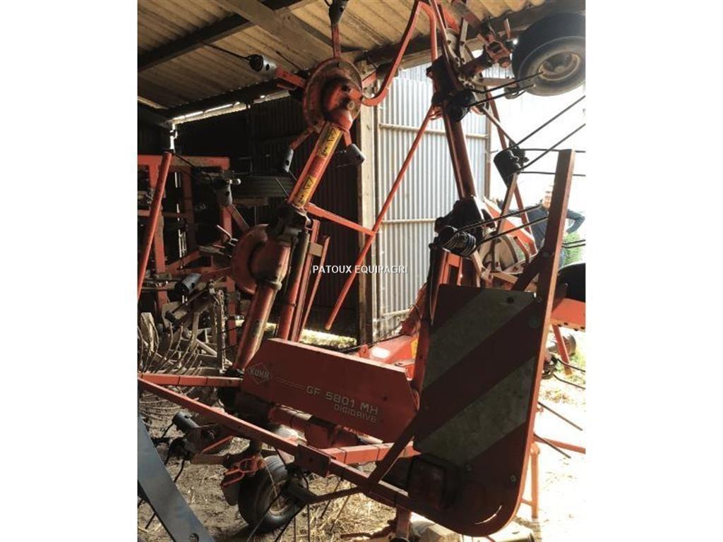 Kuhn GF5801 갈퀴 및 테더