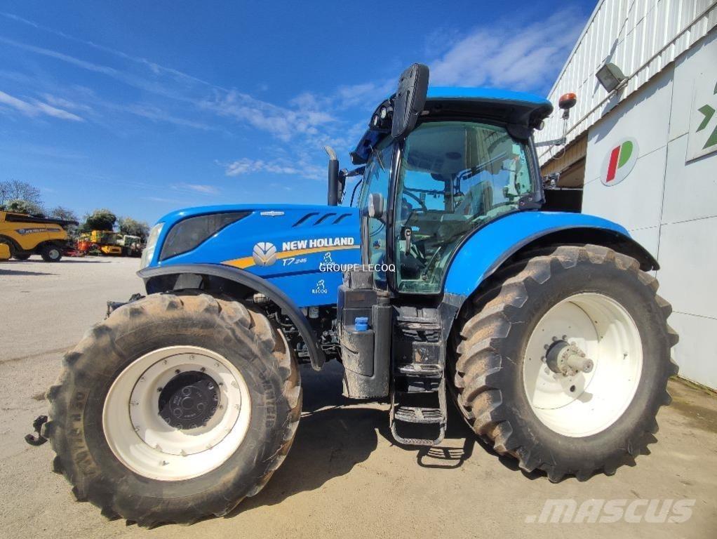 New Holland T7.245 트랙터