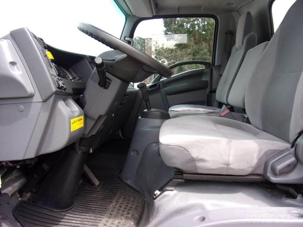 Isuzu NPR HD 탑차 트럭
