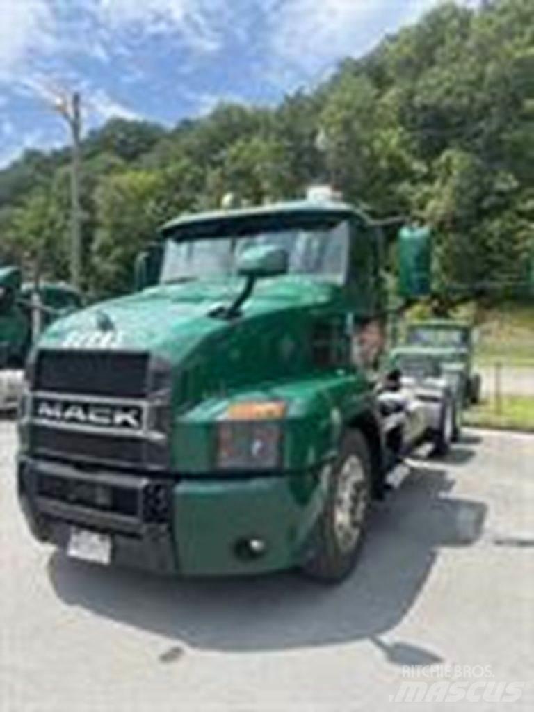 Mack AN64T 트랙터 유닛