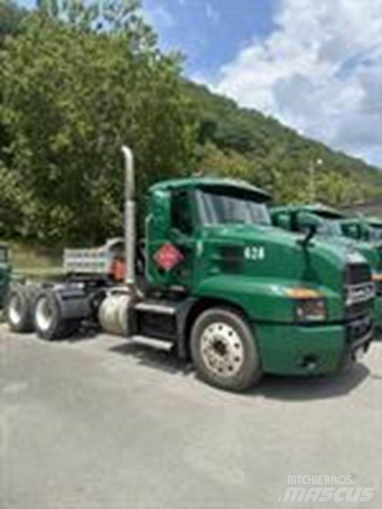Mack AN64T 트랙터 유닛