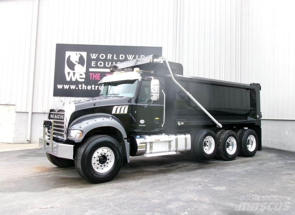 Mack GR64F 덤프 트럭