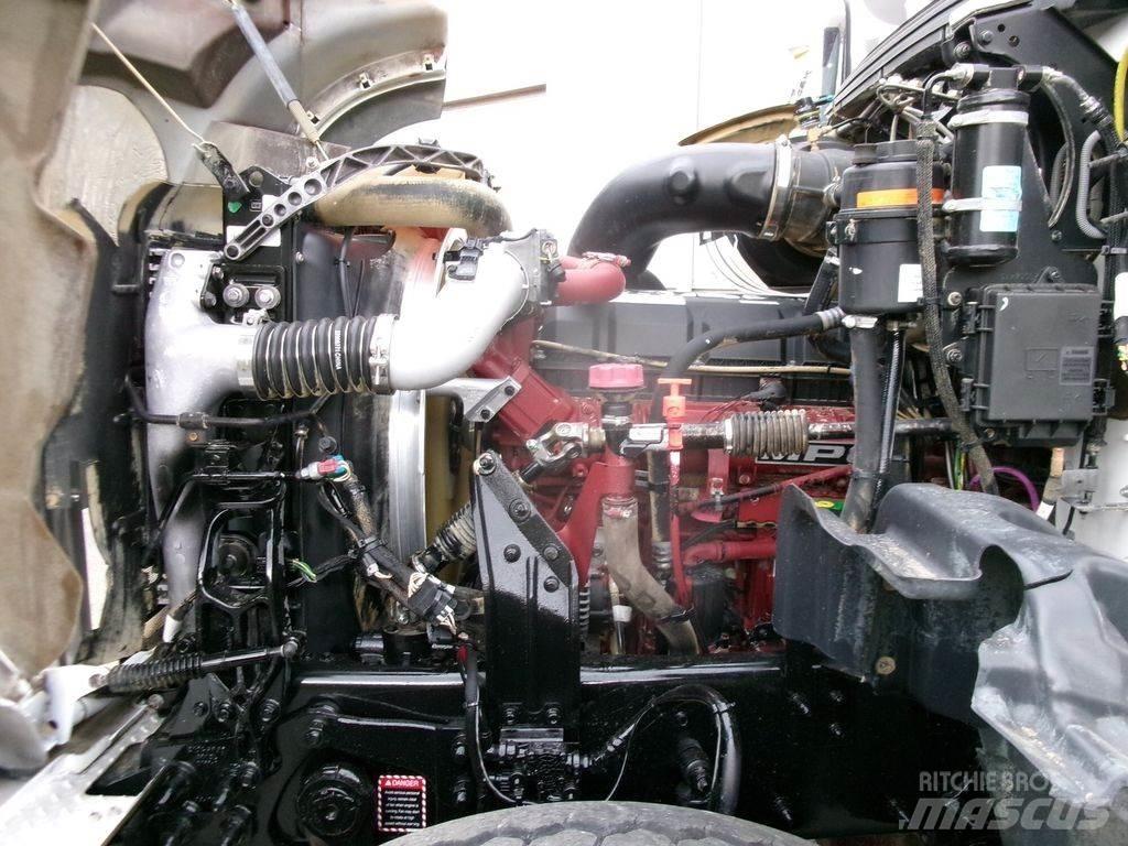 Mack GR64FR 덤프 트럭