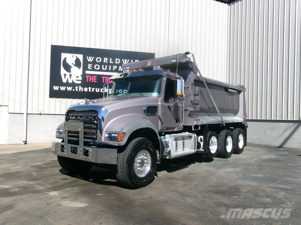 Mack GR64FR 덤프 트럭