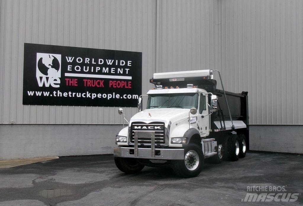Mack Granite 덤프 트럭