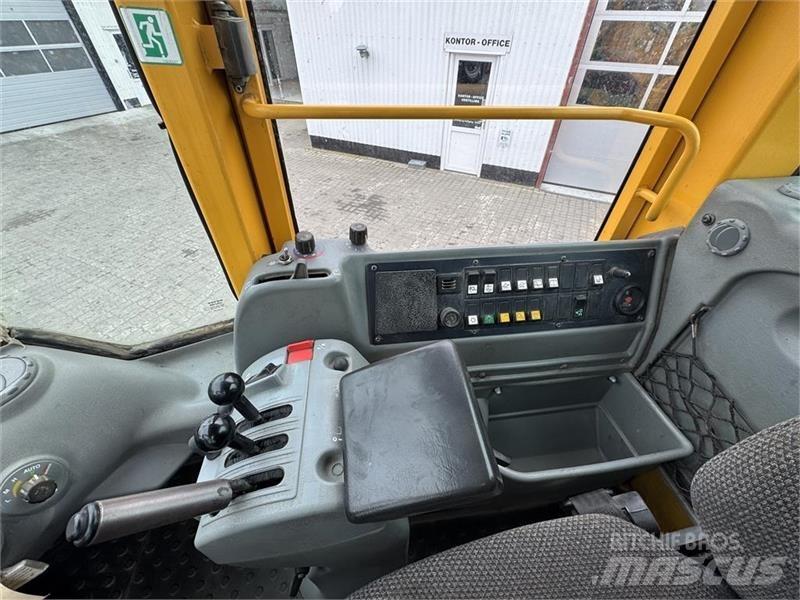 Volvo L 110 E  휠로우더