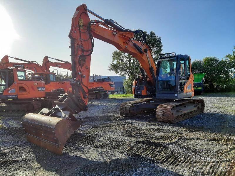 Doosan DX140LCR5 대형 굴삭기 29톤 이상