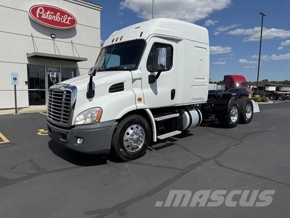 Freightliner CASCADIA 116 트랙터 유닛
