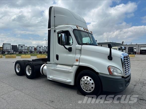Freightliner CASCADIA 125 트랙터 유닛