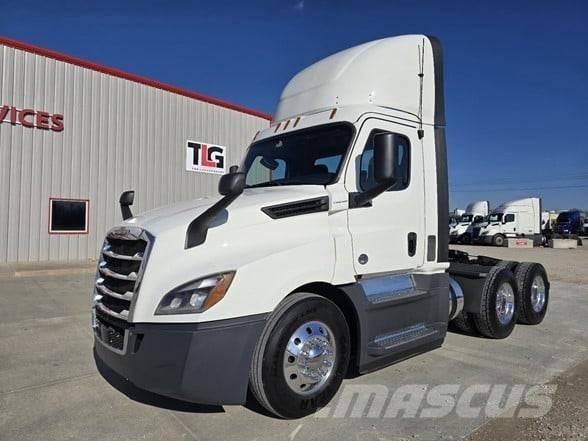 Freightliner CASCADIA 126 트랙터 유닛
