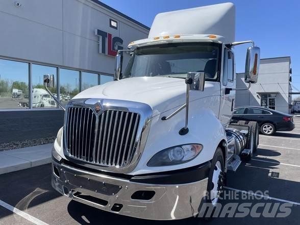 International PROSTAR 트랙터 유닛