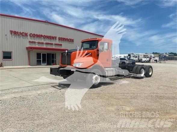 Kenworth T400 새시 운전실 트럭