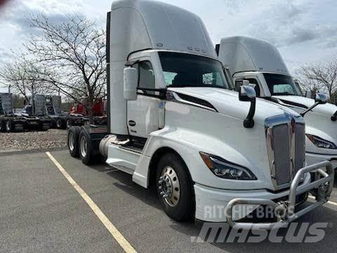 Kenworth T680 트랙터 유닛