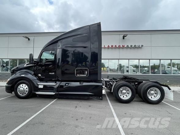 Kenworth T680 트랙터 유닛