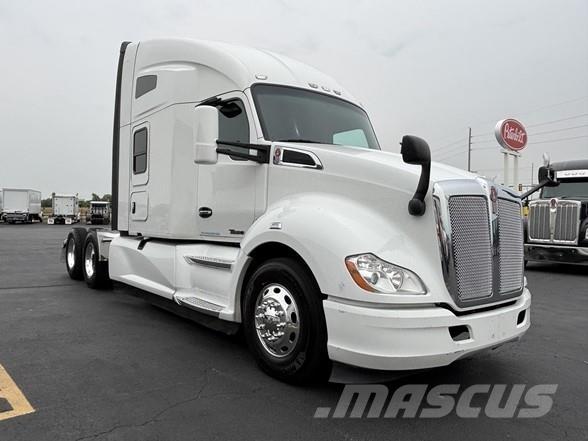 Kenworth T680 트랙터 유닛