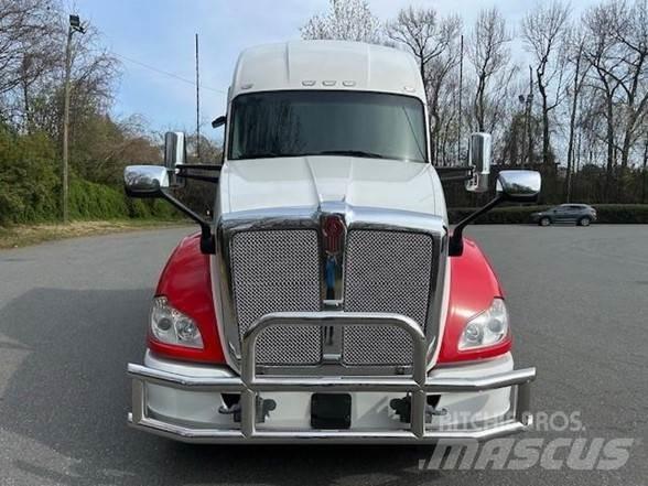 Kenworth T680 트랙터 유닛