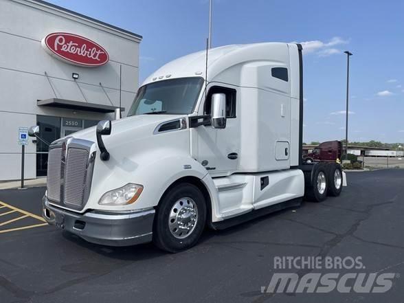 Kenworth T680 트랙터 유닛