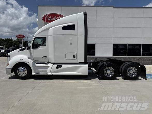Kenworth T680 트랙터 유닛