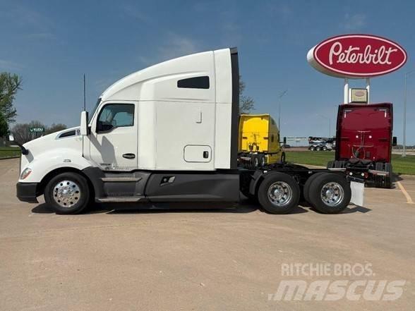 Kenworth T680 트랙터 유닛