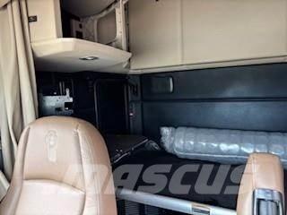 Kenworth T680 트랙터 유닛