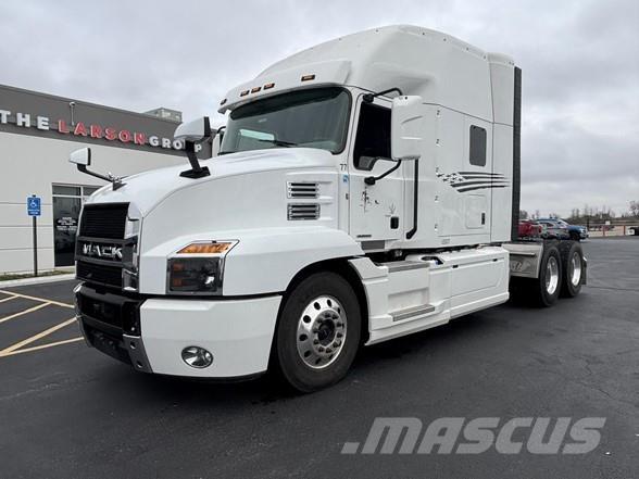 Mack ANTHEM 64T 트랙터 유닛