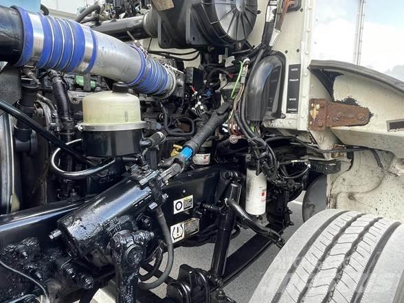 Peterbilt 337 트랙터 유닛