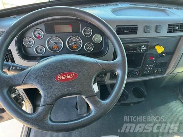 Peterbilt 337 건설 장비 - 기타