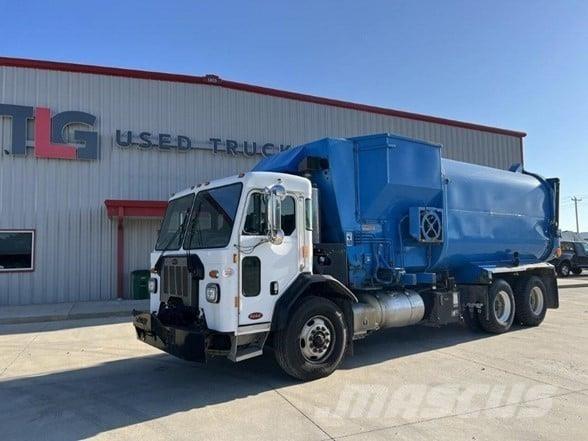 Peterbilt 520 폐기물 수거 트럭