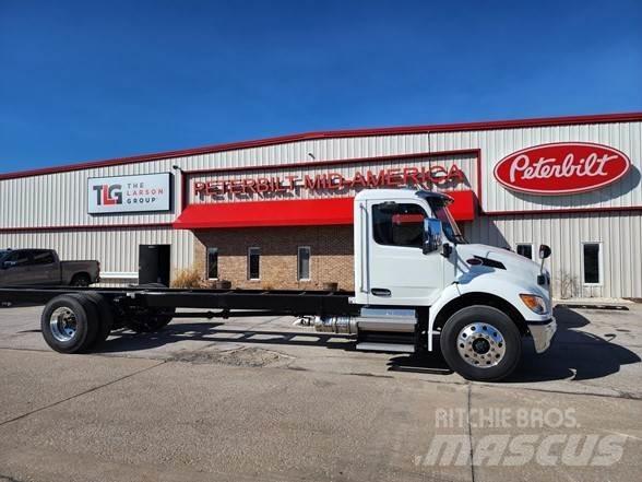 Peterbilt 536 새시 운전실 트럭
