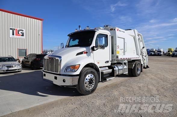 Peterbilt 536 폐기물 수거 트럭