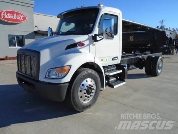 Peterbilt 536 새시 운전실 트럭