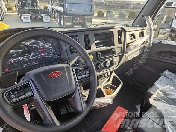 Peterbilt 536 새시 운전실 트럭