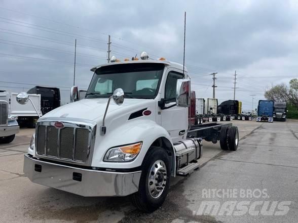Peterbilt 536 새시 운전실 트럭